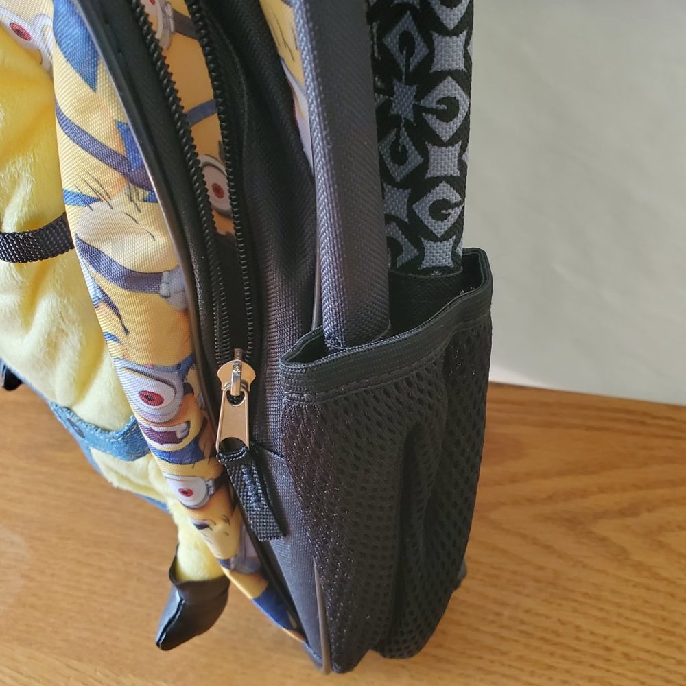 Backpack Despicable Me Minion Black Yellow Pockets - Picture 3 of 8